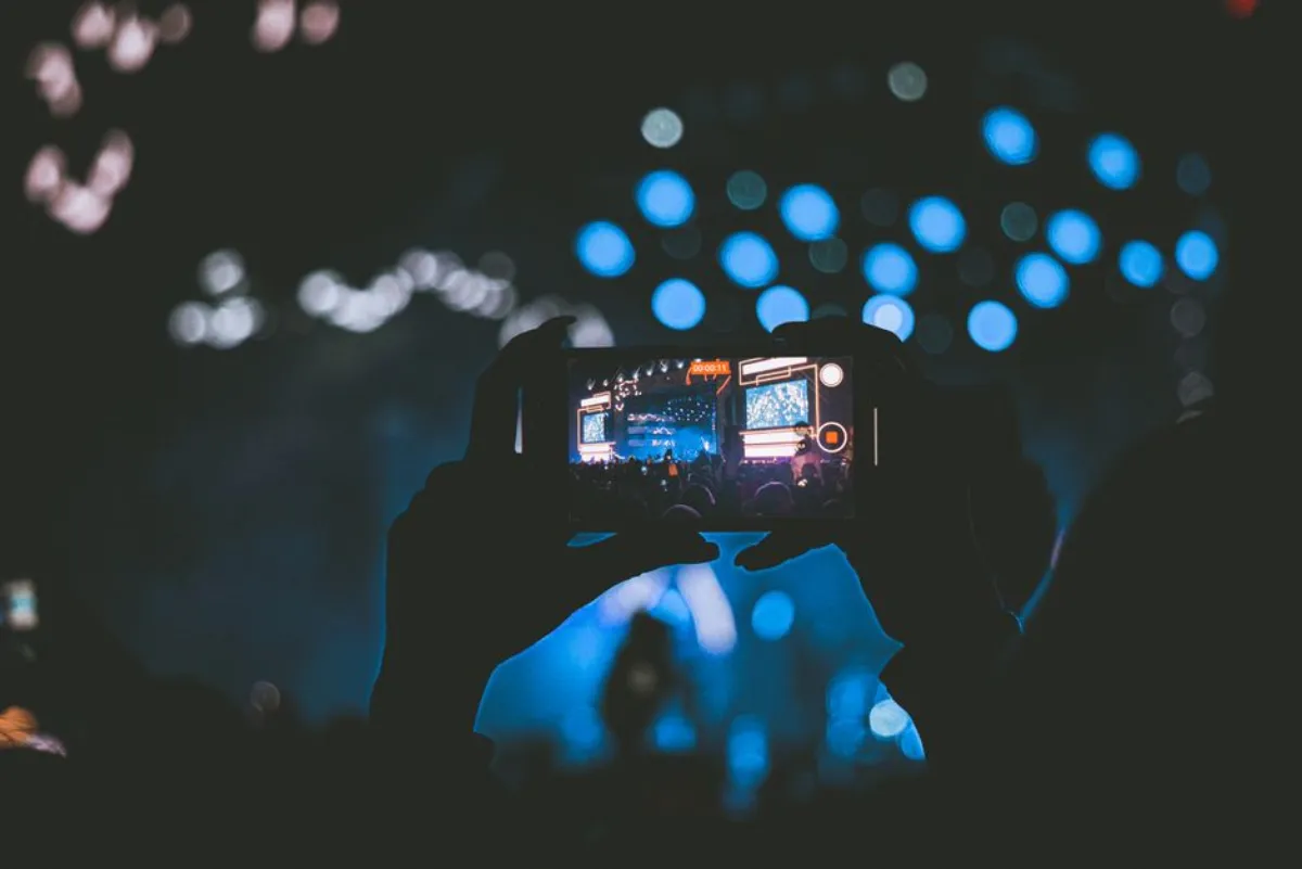 手机看片在线观看值得吗